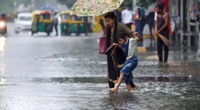 weather update  16 राज्यन में भारी बरखा चेतावनी  राजस्थान में जमके बरसल मेघ  असम में बाढ़ से बिगड़ल हालात