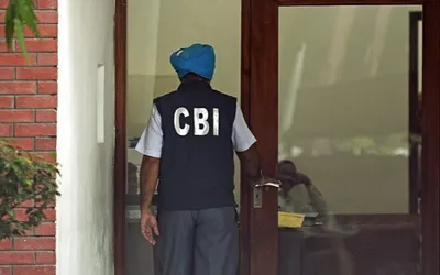 करप्शन के जांच करत रहें cbi टीम  खुदे रिश्वत लेत धरल गइले अधिकारी