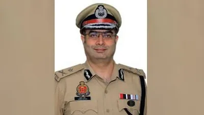 ips transfer in up  अमरेंद्र कुमार सेंगर लखनऊ के नया पुलिस कमिश्नर  प्रयागराज के कमिश्नर बदलल गइलें