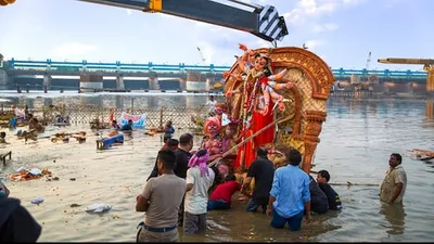 durga visarjan  आज विजयादशमी पs कइल जाई दुर्गा प्रतिमा के विसर्जन  इहां जानीं शुभ मुहूर्त आ महत्व