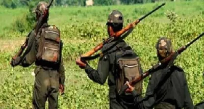 बीजापुर   crpf कैंप पs बड़ नक्सली हमला  3 जवान शहीद  14 घायल