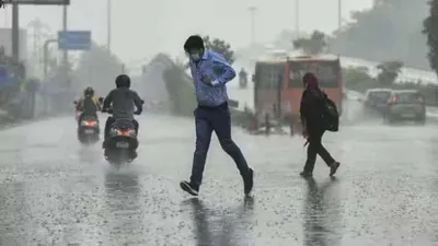 यूपी सहित 7 राज्यों में बारिश ओला के अलर्ट  साल के सबसे गरम दिन दिल्ली में दर्ज