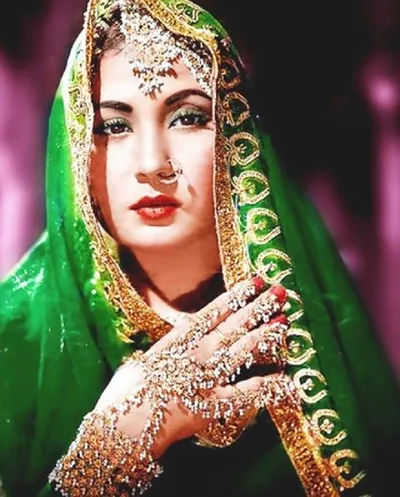 meena kumari birth anniversary  चार साल के उमिर से आपन करियर शुरू कइली मीना कुमारी के प्रेम कहानी बहुते दर्दनाक बा