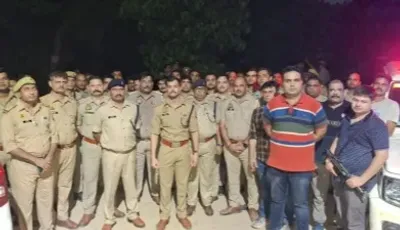 सुंदर भाटी गैंग के 4 बदमाशन के पुलिस पकड़लस  बुलेटप्रूफ कार आ अवैध असलहा बरामद