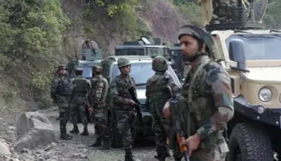 जम्मू कश्मीर हाई अलर्ट पs  सेना पs फिदायीन हमला करे के फिराक में आतंकी