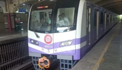 kolkata metro रचलस इतिहास  पैसेंजर्स से एक दिन के कमाई तुड़लस 13 साल के रिकॉर्ड