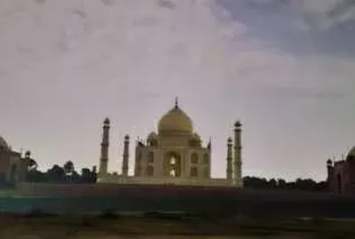 taj mahal  जवन पार्क से दिखाई देत रहे ताज के सबसे खूबसूरत झलक  ओकरा पs किसान ठोकलस दावा  एंट्री पs लगवलस रोक