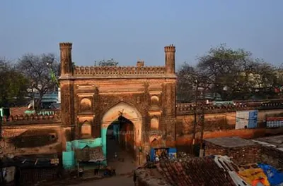 gorakhpur haunted place  गलती से भी गोरखपुर के ई जगहन पर मत जाईं  ना त आत्मा लोग परेशान करी