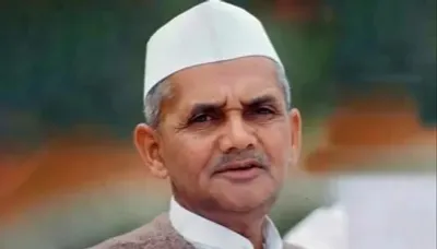 lal bahadur shastri jayanti  जब प्रधानमंत्री रुकवा दिहले बेटा के प्रमोशन  जवन बन गइल मिसाल 